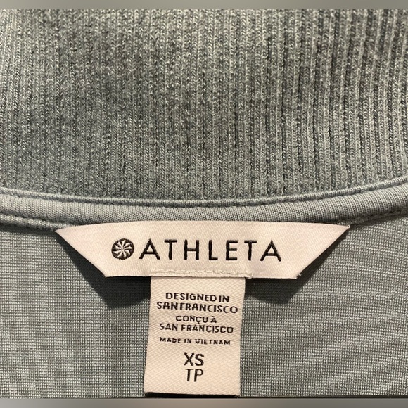 ATHLETA *NWOT* Eastbound Sweatshirt - Picture 4 of 8